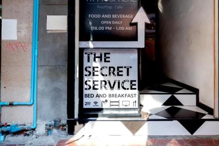 Secret Service Bed and Breakfast - 16