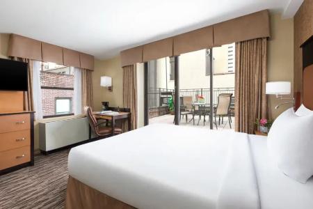 The at Fifth Avenue - 53