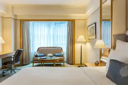 Renaissance Riverside Saigon - 61