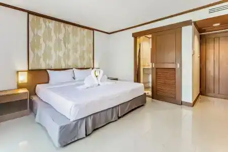 Rattana Beach - 18