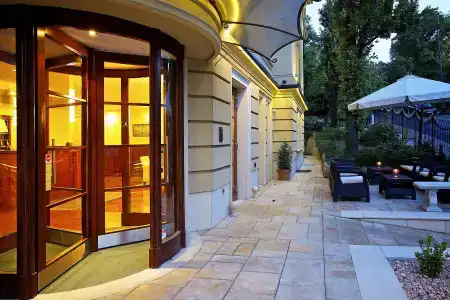 Gold Budapest - 17