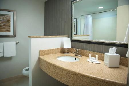 Courtyard by Marriott Downtown - 23