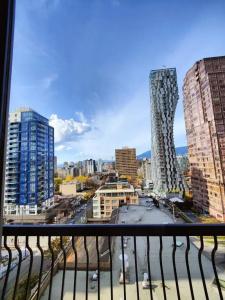 Divya Sutra Suites on Robson Downtown - 94