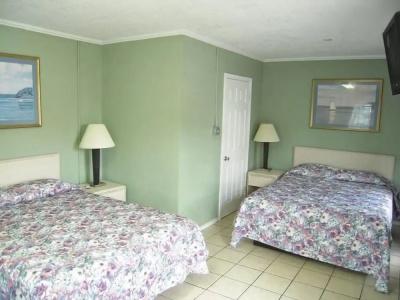 Bayfront Cottages - 20