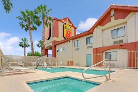 Super 8 By Wyndham/Dfw Apt/North - 14