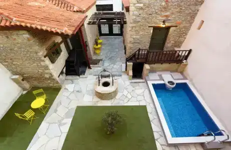 Athenian Residences - 169