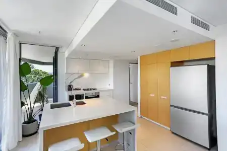 Ambience on Burleigh Beach - 34