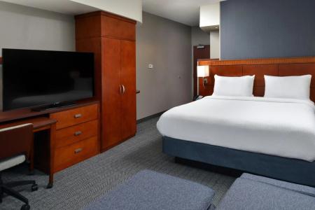 Courtyard by Marriott Hershey - 3
