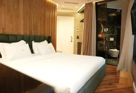 La Suite Boutique - 105