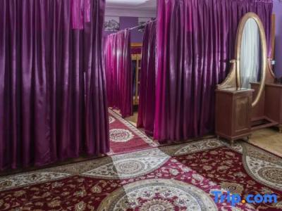Elia Boutique - 47