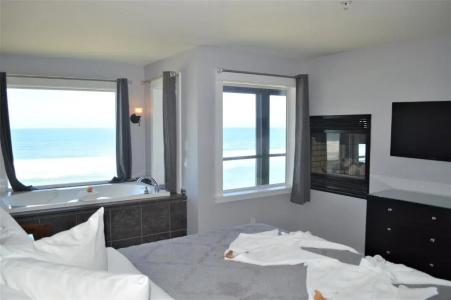Starfish Manor Oceanfront - 61