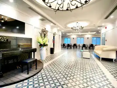 Le House Boutique - 1