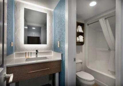 Breakers Resort - 146
