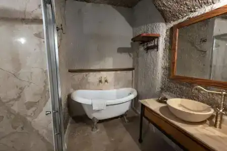 Sarnich Cave Suites - 100