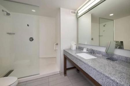 Courtyard by Marriott Downtown - 25