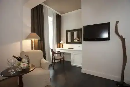 Oasis Boutique, Riviera Holiday Club - 8