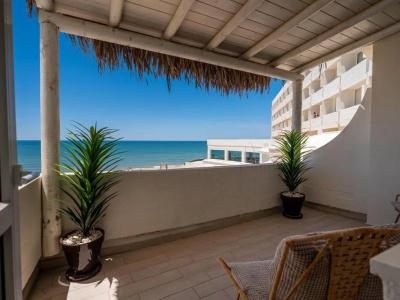 Ons Oceanfront - 92