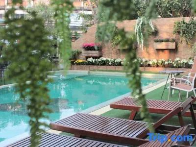 White Boutique and Spa - 50