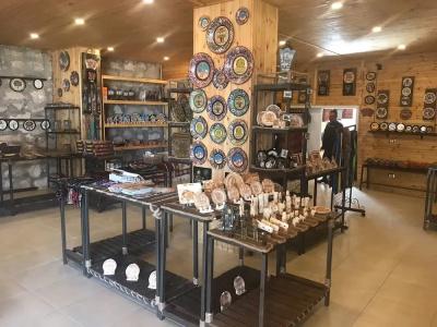 Wooden Arcs & Spa - 7