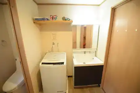 Meguli - 24