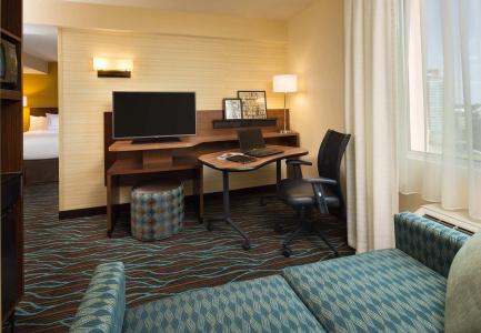 Fairfield Inn & Suites by Marriott Downtown - 5