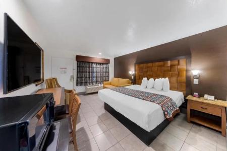 Anaheim Discovery Inn and Suites - 22