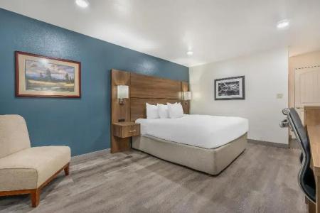 Best Western Plus Clocktower Inn - 56
