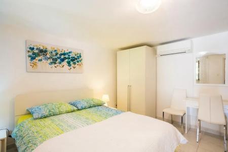 Guest House Steel - 55