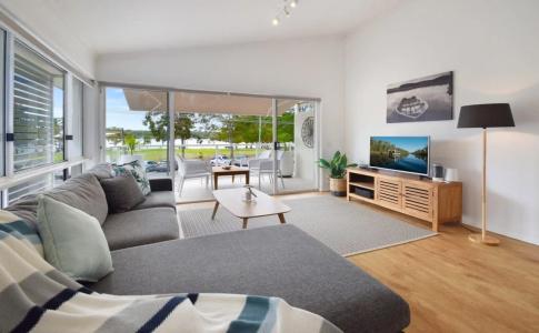Noosa River Palms - 3