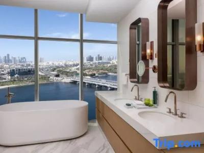 Hilton Creek & Residences - 51