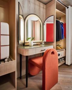 Virgins Las Vegas, Curio Collection by Hilton - 117
