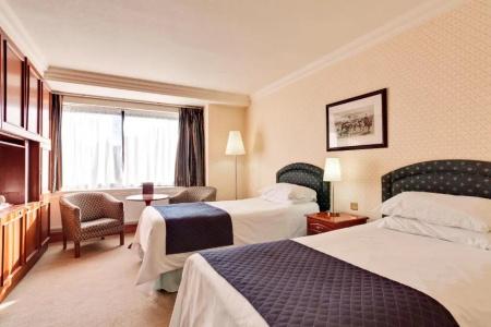 Best Western Plough & Harrow - 67