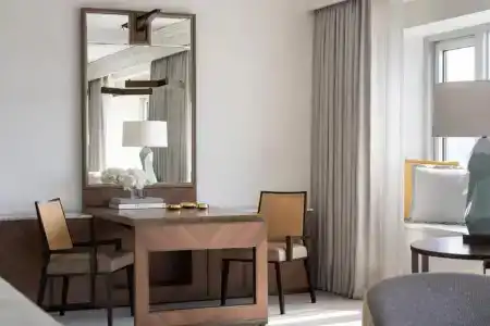 Four Seasons Chicago - 45
