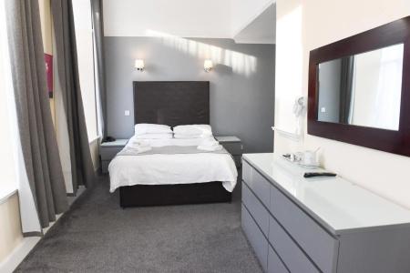 Sandyford - 19