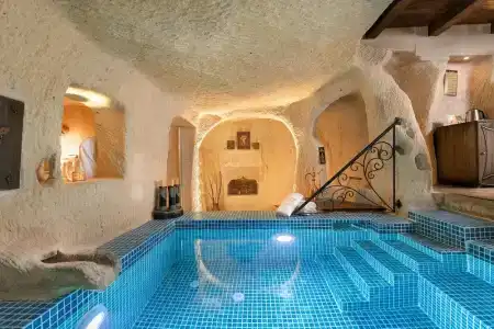 Elysion Cave Suites - 20