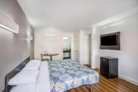 6-Dallas, TX - Market Center - 29