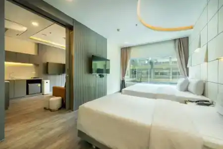 Qiu Sukhumvit - 127