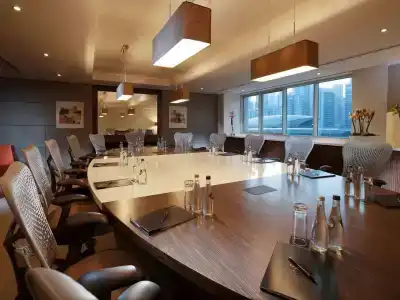 Pullman Dubai Jumeirah Lakes Towers - 19