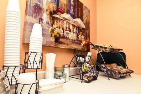 Rideau Heights Inn - 9