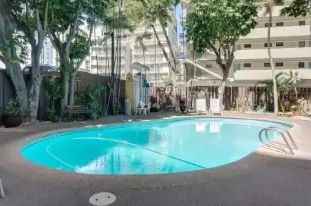 Castle Waikiki Grand - 13