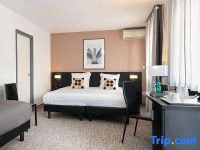 Best Western Mediterranee Menton - 65