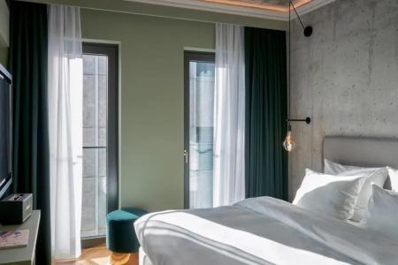 Gekko House Frankfurt, a Tribute Portfolio - 75