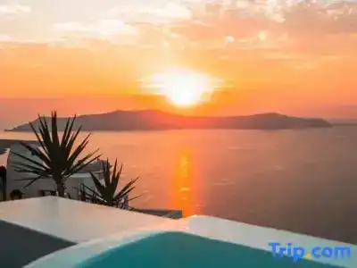 Trieris Villa & Suites - 62