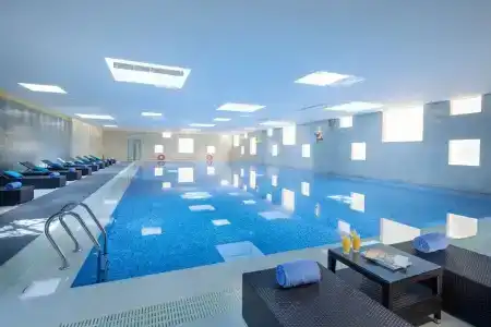 Holiday Inn Qingdao Expo, An Ihg - 9