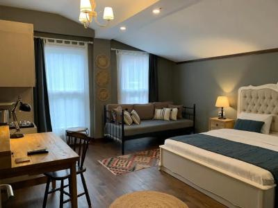 Loka Suites - 44