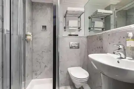 Radisson Blu Edwardian Grafton, London - 29