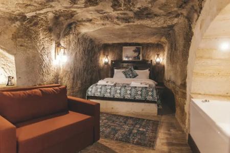 Tale Cave In - 135