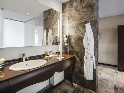 Anantara New York Palace Budapest - 9