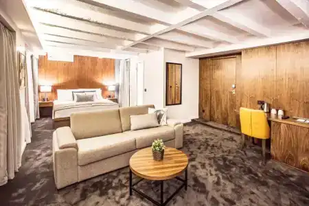 Nomad Luxury Suites - 19
