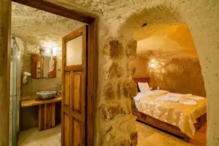 Atilla's Cave - 427